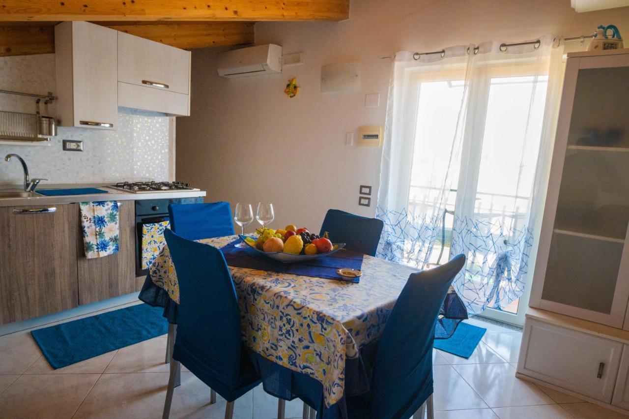 Casa Teresa Nel Centro Di Vietri Apartment Luaran gambar