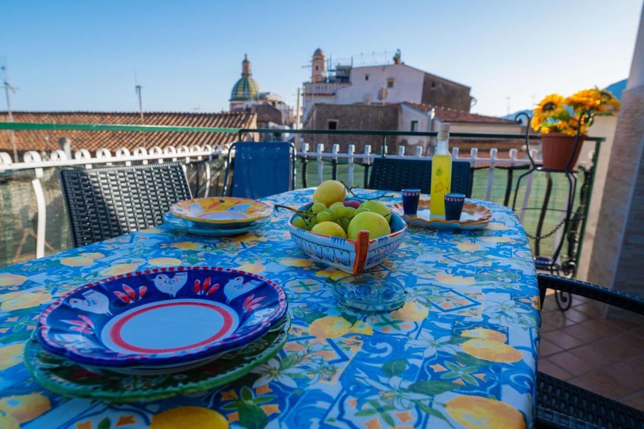 Casa Teresa Nel Centro Di Vietri Apartment Luaran gambar