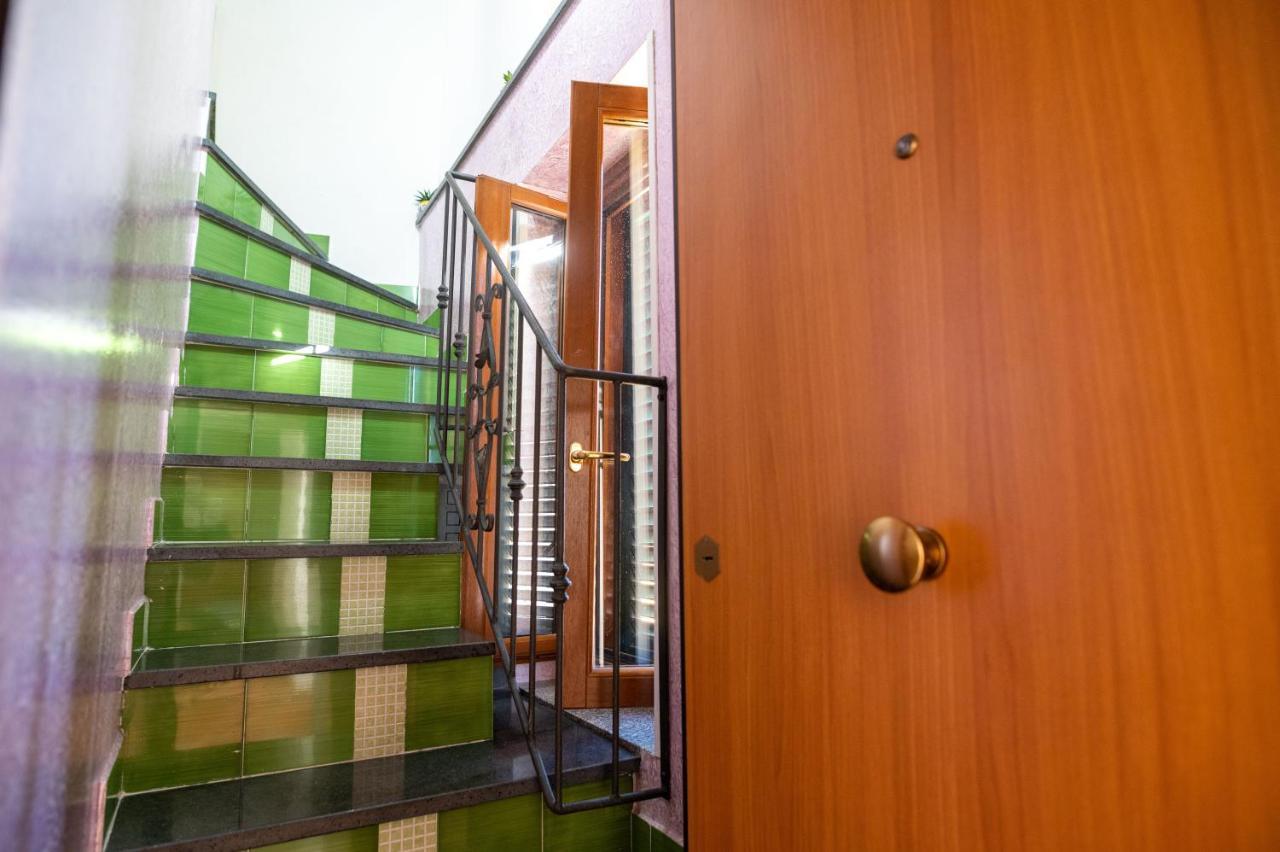 Casa Teresa Nel Centro Di Vietri Apartment Luaran gambar