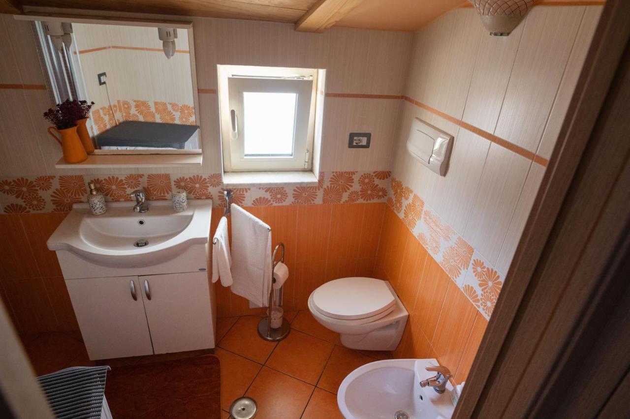 Casa Teresa Nel Centro Di Vietri Apartment Luaran gambar